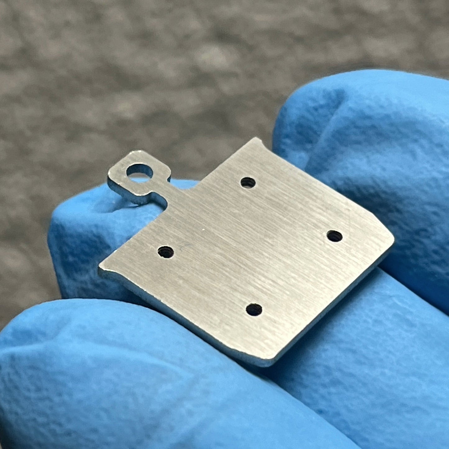 Flag Style Sample Holder Plate 🚩🔬