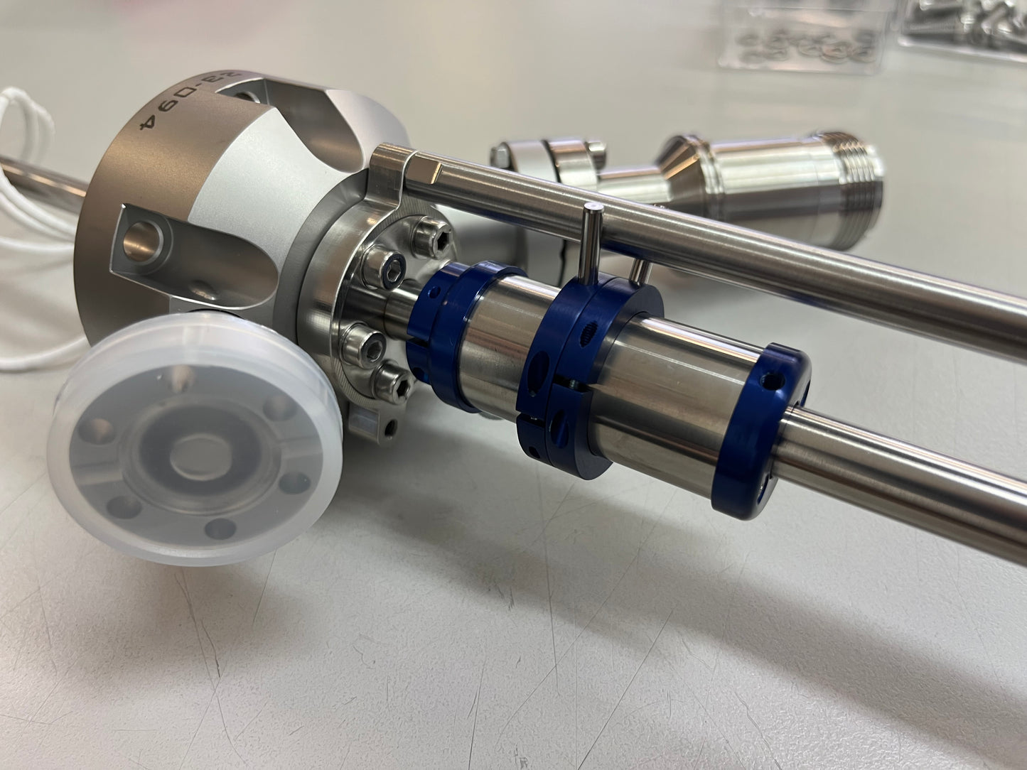 Rotation Lock/Limitation Adapter for Linear/Rotary Feedthrough