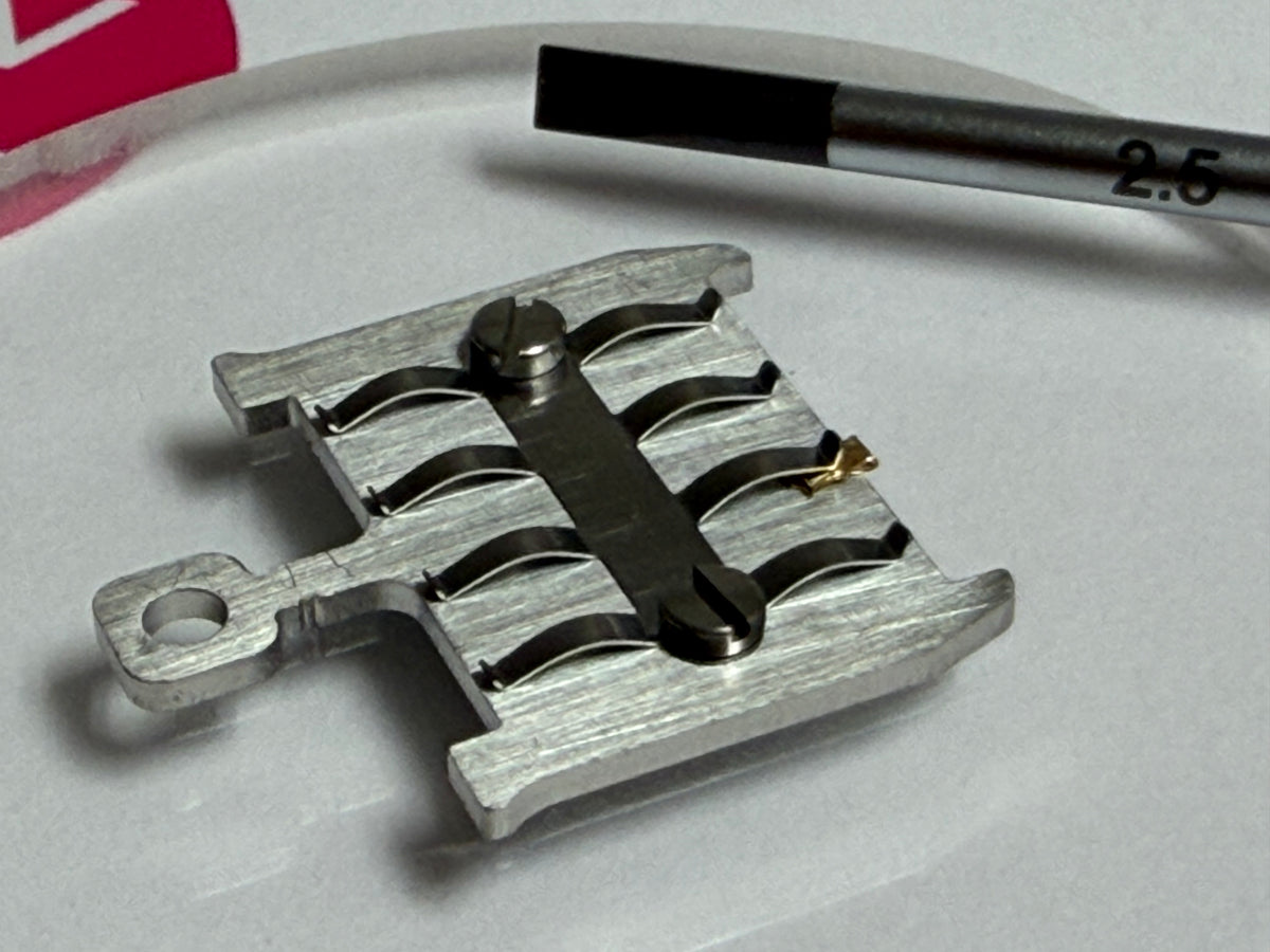 PROTOTYP Sample Holder Flag Style Plate SPIDER